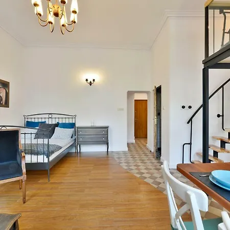 Argentis Kielbasnicza Retro Loft דירה